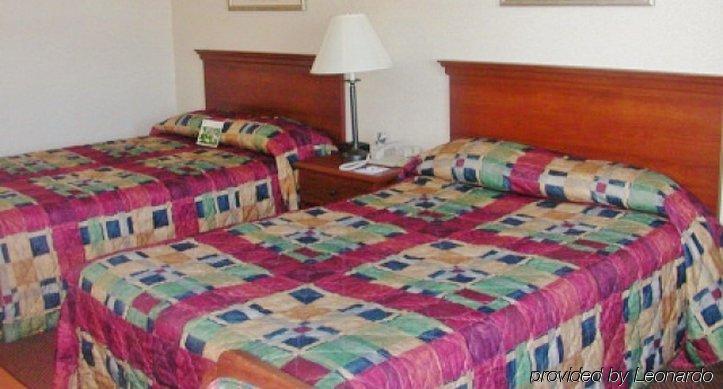 Lomira Inn And Suites Zewnętrze zdjęcie